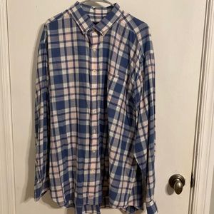 Vineyard Vines Button Down XXL